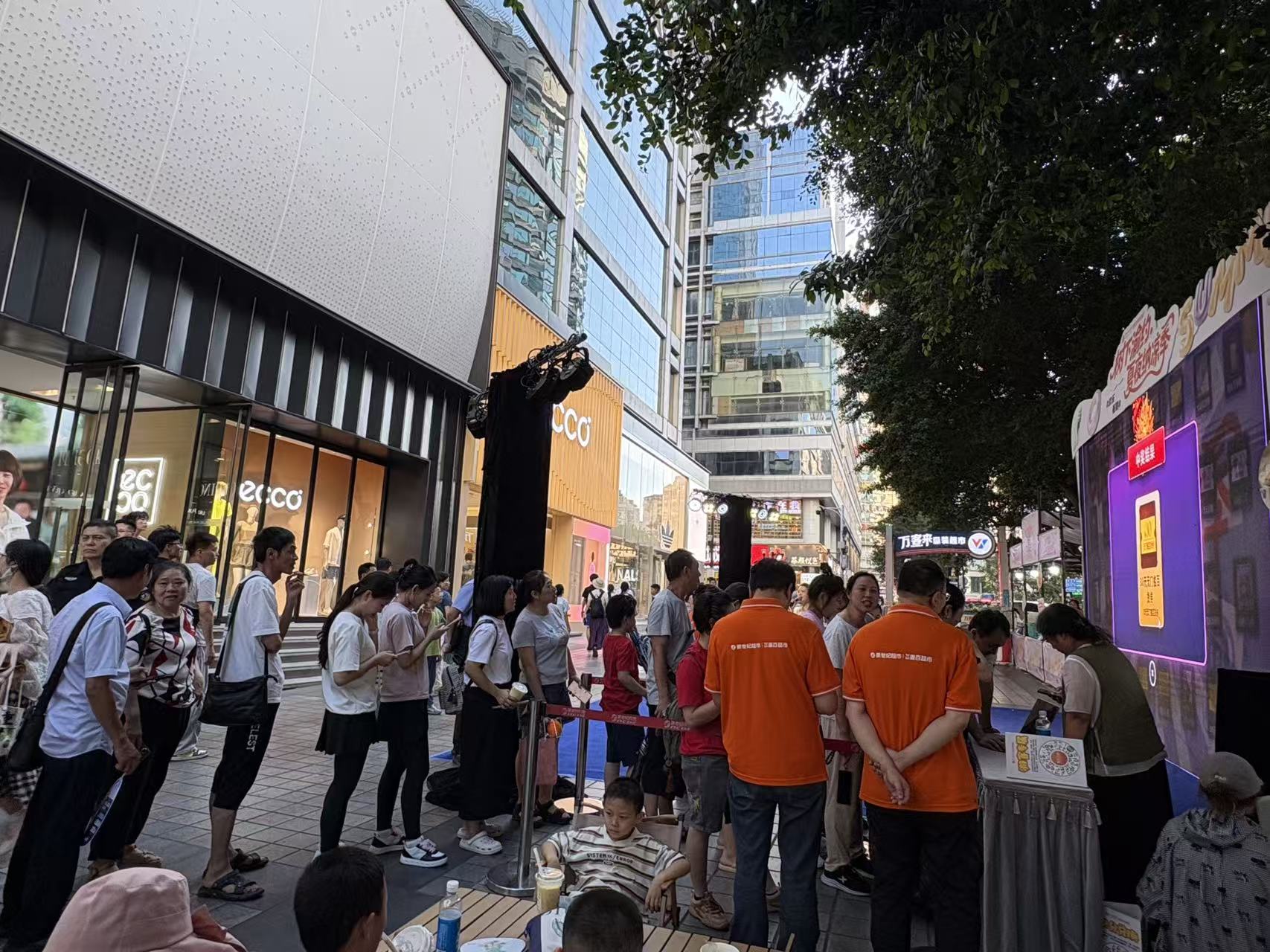 趣味互动激活商业人气｜悦互动弹珠机抽奖活动案例宣传